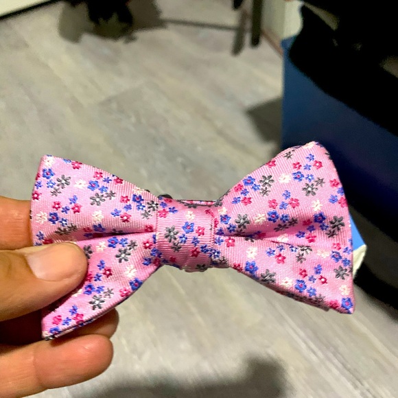 Kids tie new - Picture 1 of 4